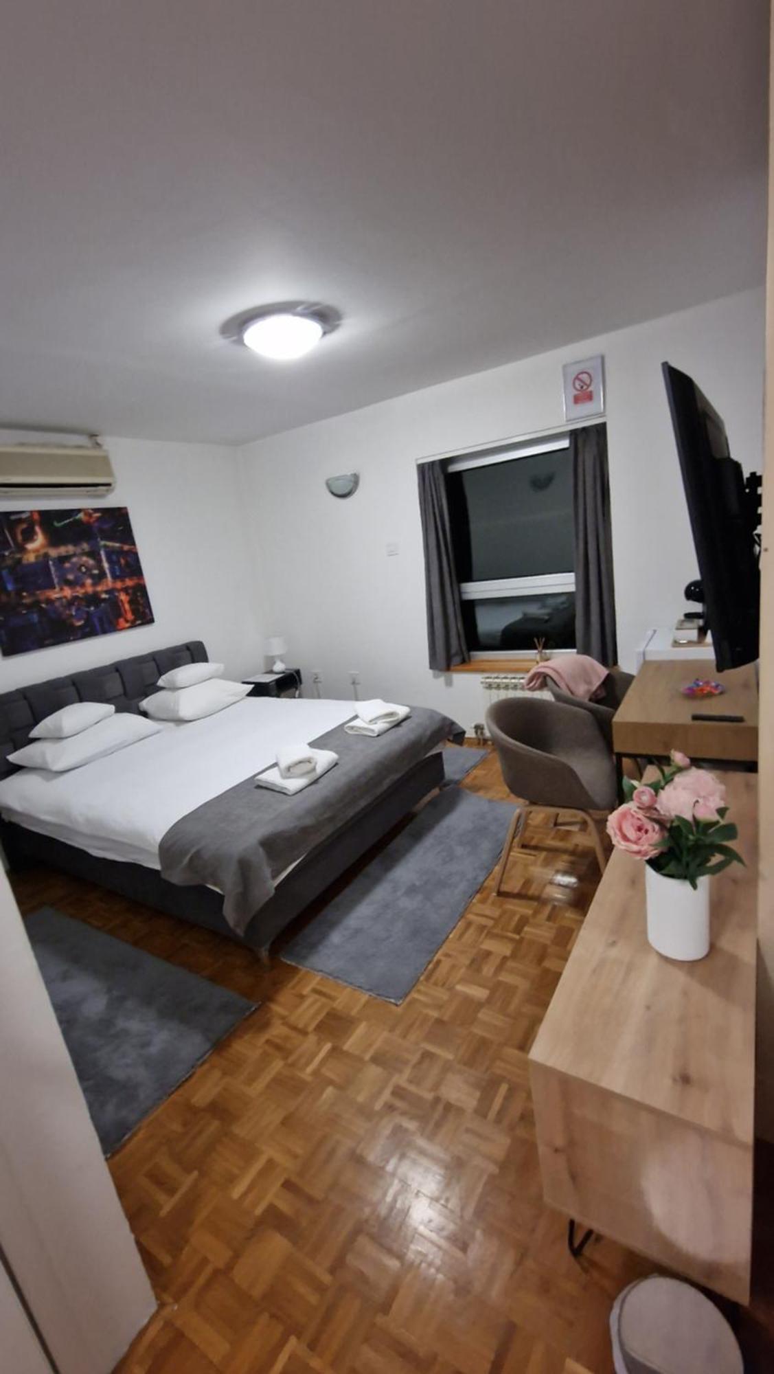 Olimpus Apartmani Bd Banjaluka Banyaluka Oda fotoğraf